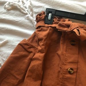 Sadie & Love Medium High waisted skirt.